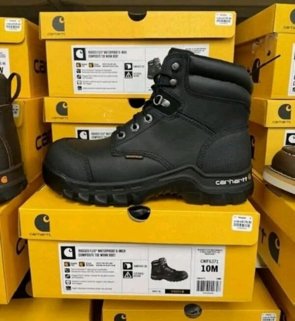 Carhartt boots available pallets cost  and contains 200 pairs all brand new and comes in their boxes