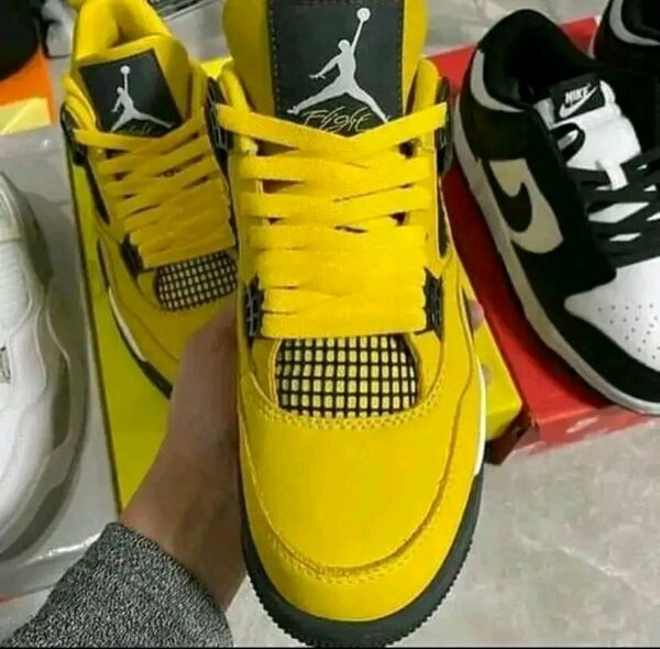 Jordan shoes available, limited stock 300 authentic pieces.