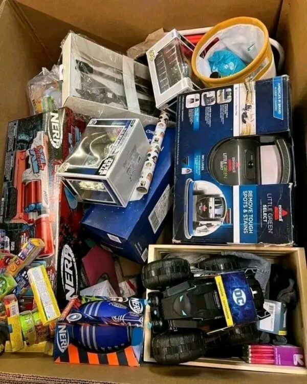 Target toys pallets All of the toys in these pallets are brand new 350 pieces