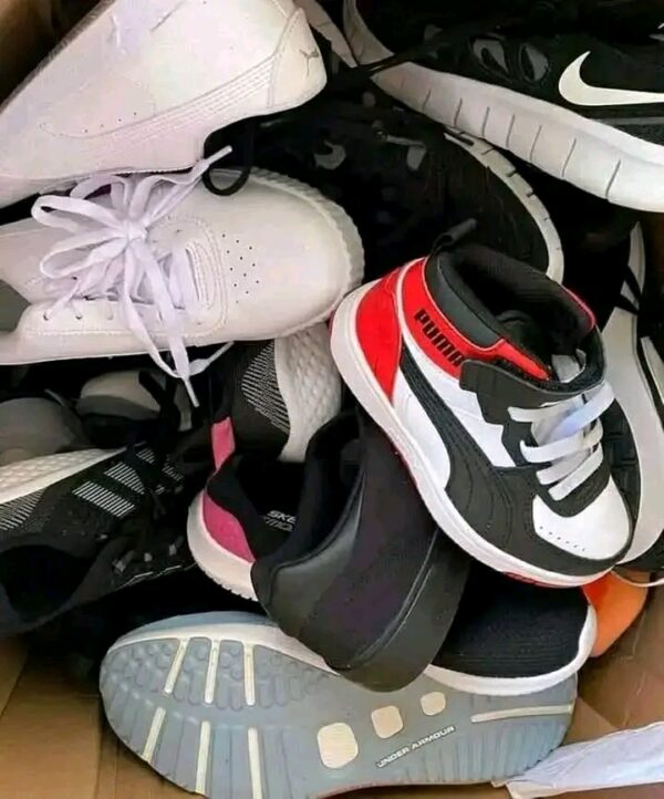 Kids shoes pallets All brand new 400 pairs in a pallet