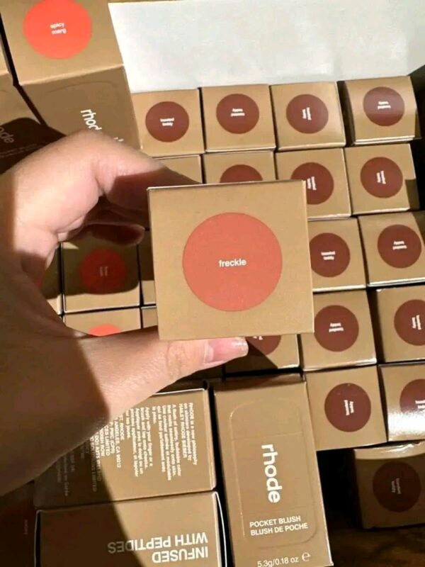wholesale cosmetics pallet