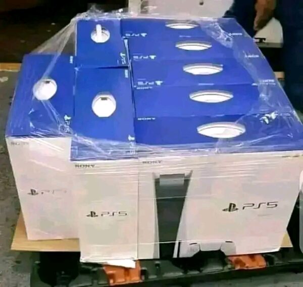 Playstation5 pallet contains 10 pieces