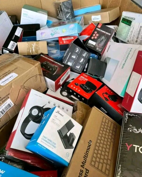 Electronic and general Stuff Great 200 pieces per pallet