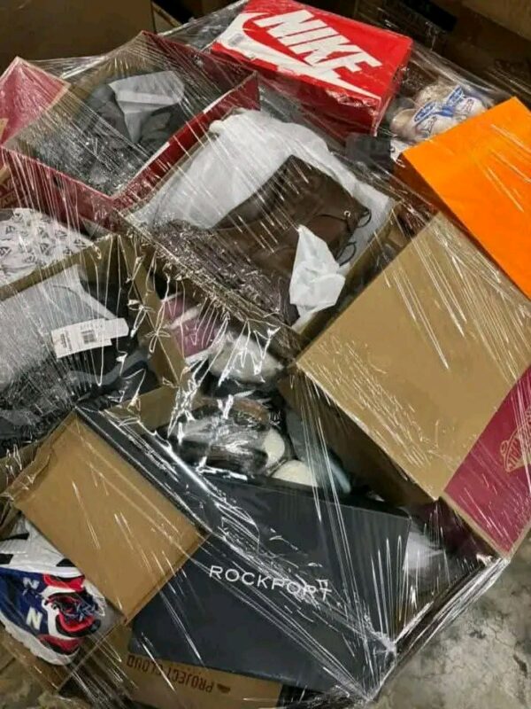 Shose pallets available 300 pieces