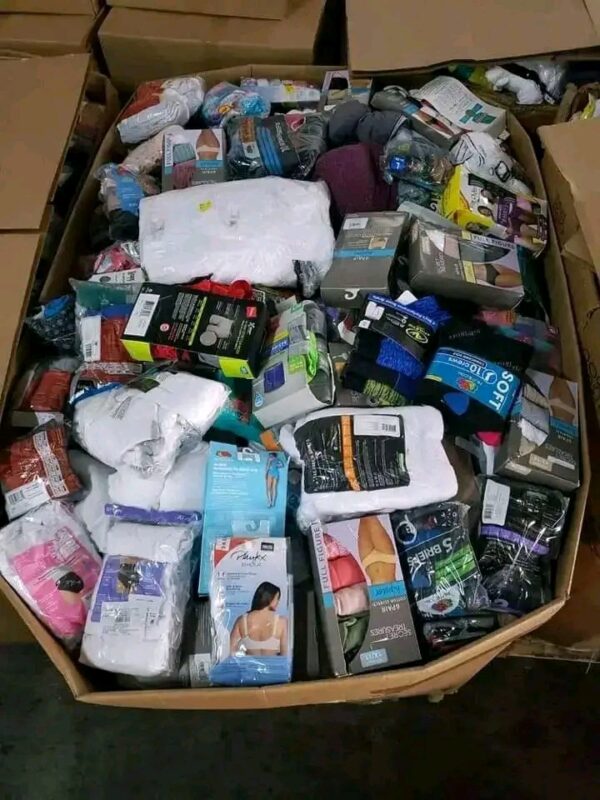 Mixed male and female underwear pallet with 700 pieces