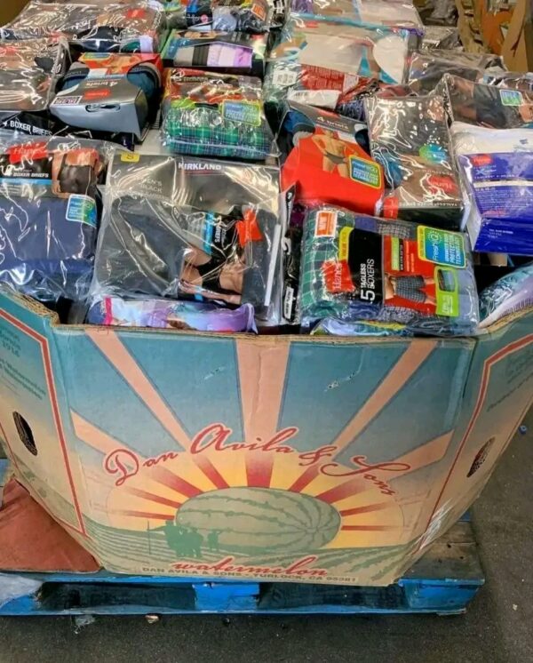 Mixed male and female underwear pallet with 700 pieces