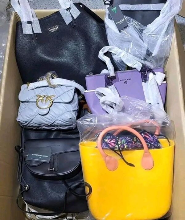 wholesale designer handbag pallet