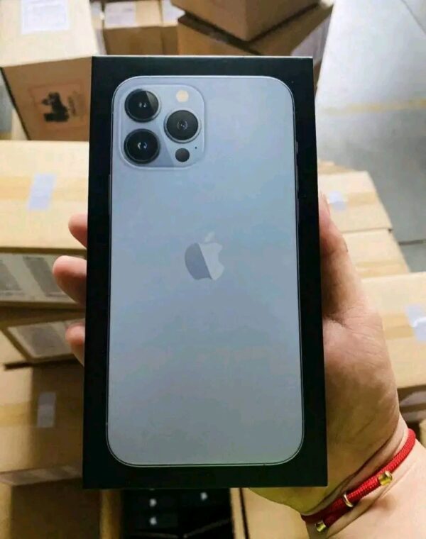 Wholesale iPhone Pallet - Lot of 10 Mixed Models for Resale