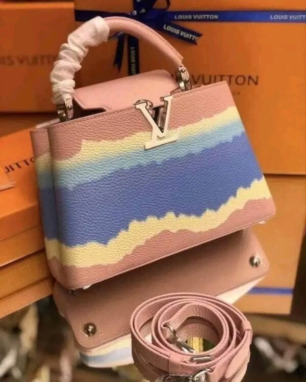 Wholesale Handbag Pallet - 100PCS Women Mixed Lot for Resale