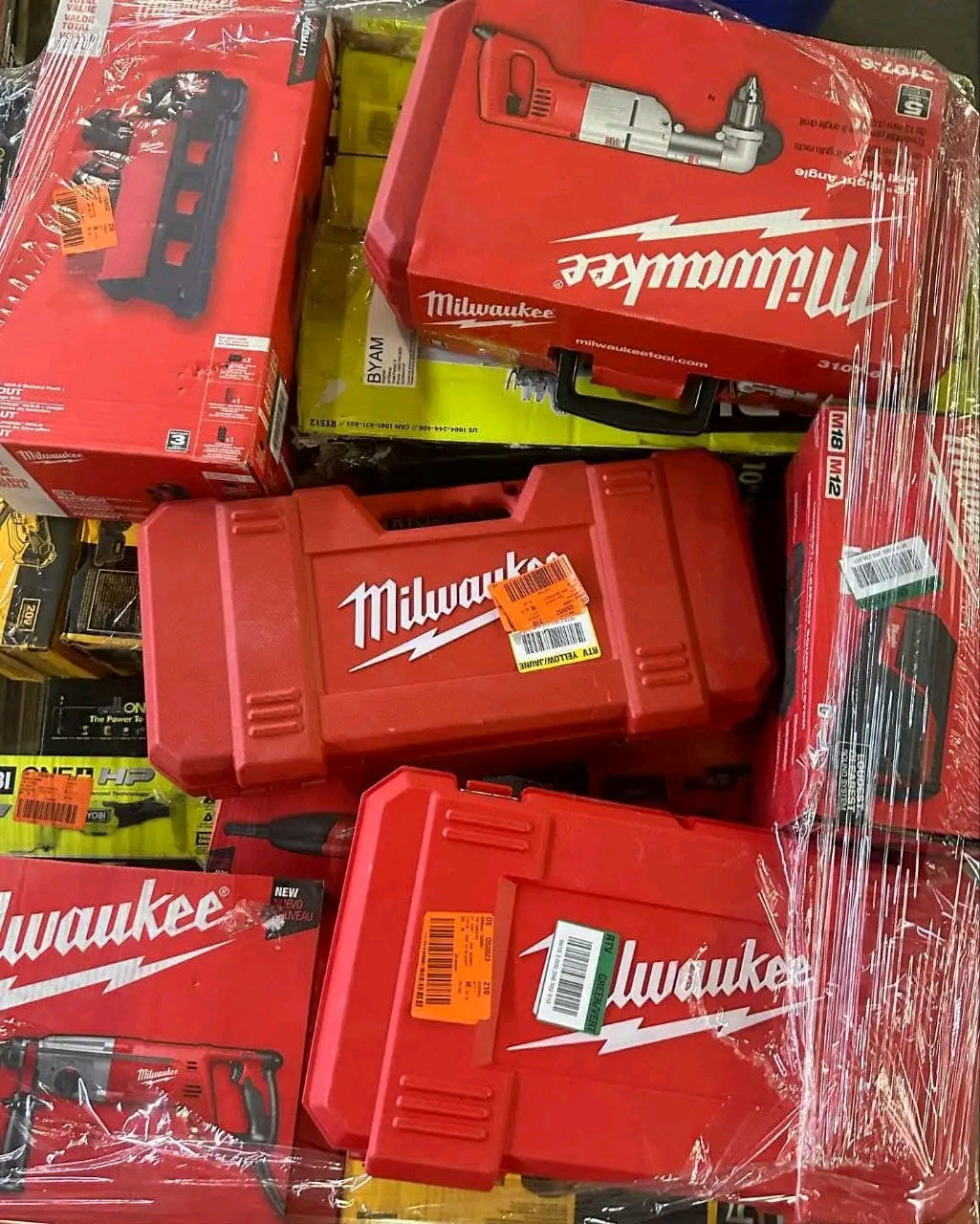 Mixed Milwaukee tools pallets 80-90 pieces