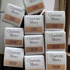 Makeup pallets 300 pieces in each pallet