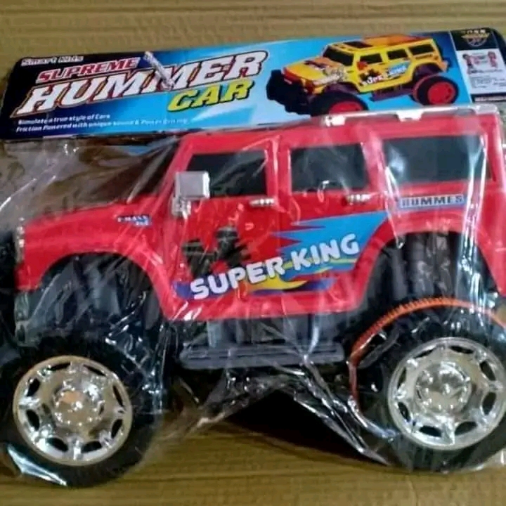 Toys pallets available 200 pieces