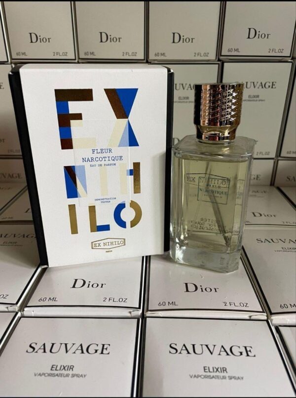 Perfume pallet contains 150 Cologne, Victoria secret, Chanel, Calvin Klein, Gucci, Dior, Tom Ford, Burberry,